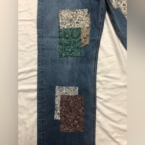 SUPER HIGH RISE PAISLEY JEANS SIZE: 16 - Picture 4 of 6